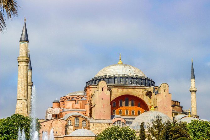 Istanbul Classics: Hagia Sophia Topkapi Palace Blue Mosque Hippodromme - Hagia Sophia (Aya Sofya): the anchor stop of the day
