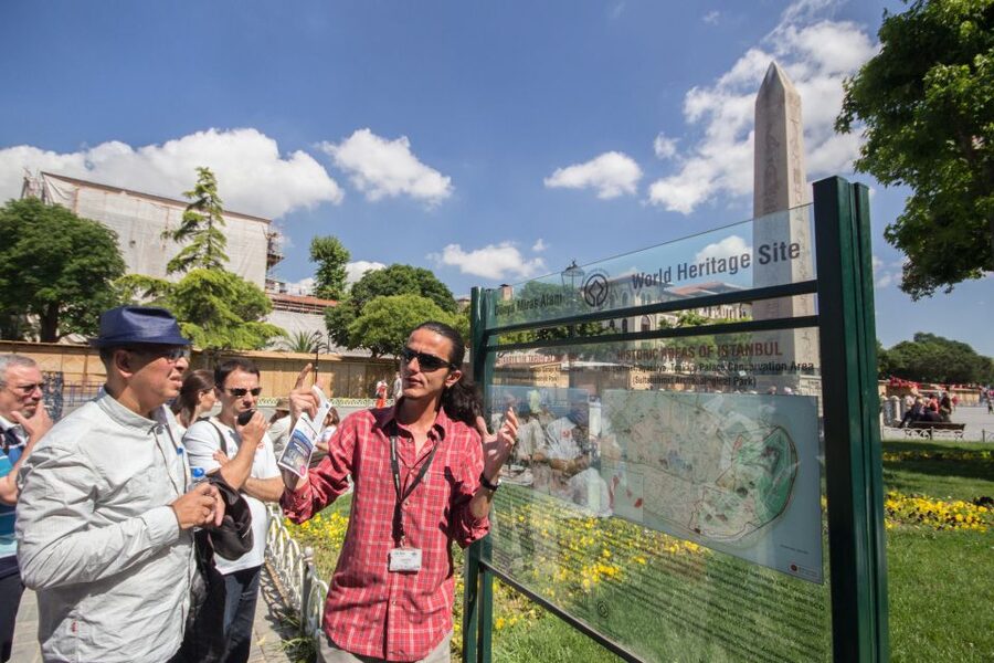 Istanbul Classics Tour - Hippodrome monuments: where chariots, politics, and crowds intersected