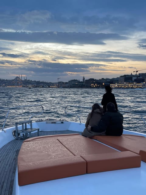 Istanbul: Daytime Bosphorus Yacht Cruise with Fruit & Snacks - Deck Comfort and Photo Tips for a Smooth Two Hours