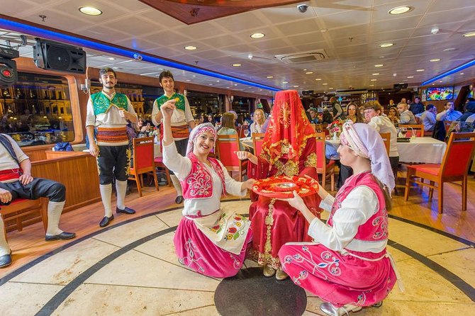 Istanbul Dinner Cruise - Why a Bosphorus dinner cruise makes sense in Istanbul