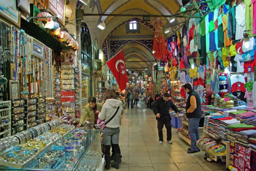 Istanbul: Dolmabahce Palace and Grand Bazaar Tour - Price and value: does $236 make sense for a 4-hour pairing?