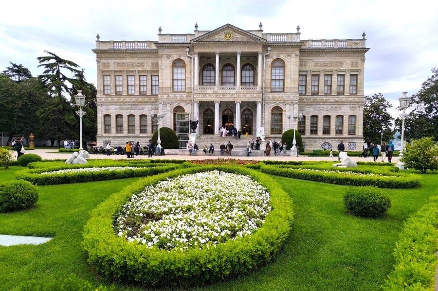 Istanbul: Dolmabahce Palace and Harem Skip-the-Line Ticket - Skip-the-line entry: what it saves you (and what it won’t)