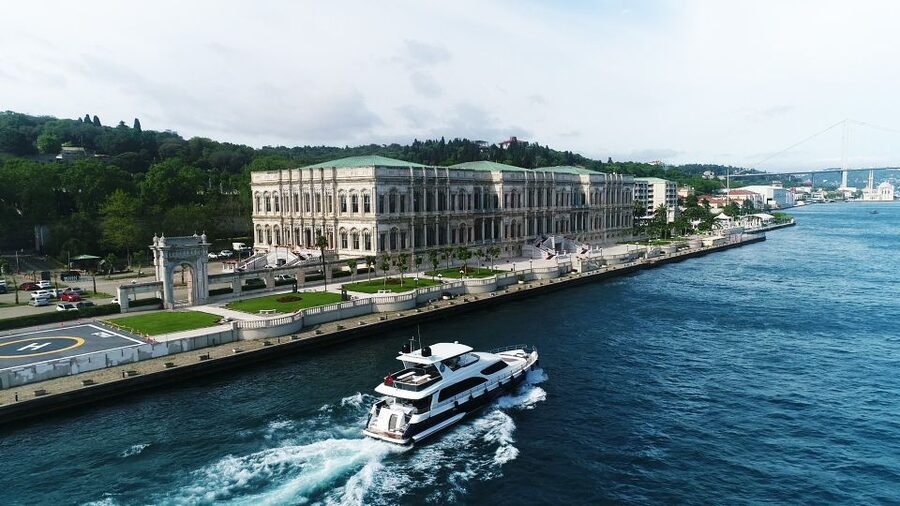 Istanbul: Dolmabahce Palace Tour and Bosphorus Yacht Cruise - Kanlıca yogurt stop: a short break with a local-food reason