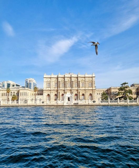 Istanbul: Dolmabahçe Palace Tour and Sunset Yacht Cruise - Ciragan, Ortaköy, Arnavutköy, Bebek: Learning the Bosphorus from the Waterline Up
