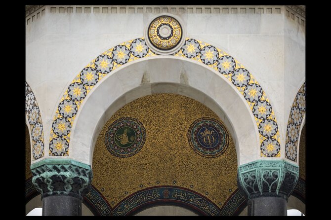 Istanbul Essentials For First Timers - Stop 2: The Fountain of Sultan Ahmed III outside Topkapi’s main orbit