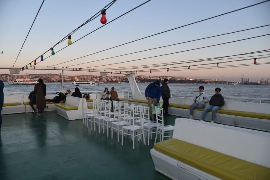 Istanbul: Explore Bosphorous on a Sunset Boat Cruise - Ortaköy Mosque and Bosphorus Bridge: the photo stops you’ll actually use