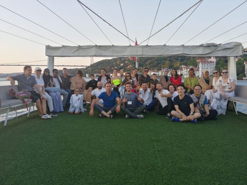 Istanbul: Explore Bosphorous on a Sunset Boat Cruise - Maiden’s Tower and Süleymaniye on the return: last light from the water