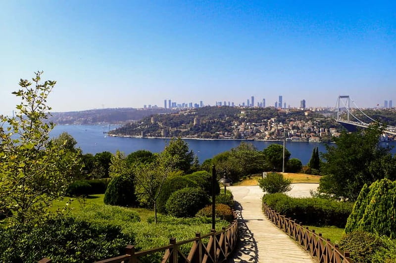 Istanbul: Explore Istanbul Asian Continent - Üsküdar Lunch at a Traditional Spot: The Meal You’ll Remember