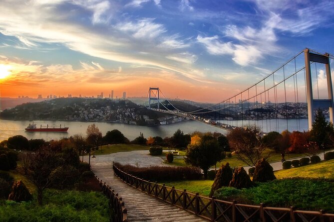 Istanbul Food Escape : Ferry to the Flavors of the Asian Side - Food Tastings vs. a Full Meal: What You Should Expect to Eat