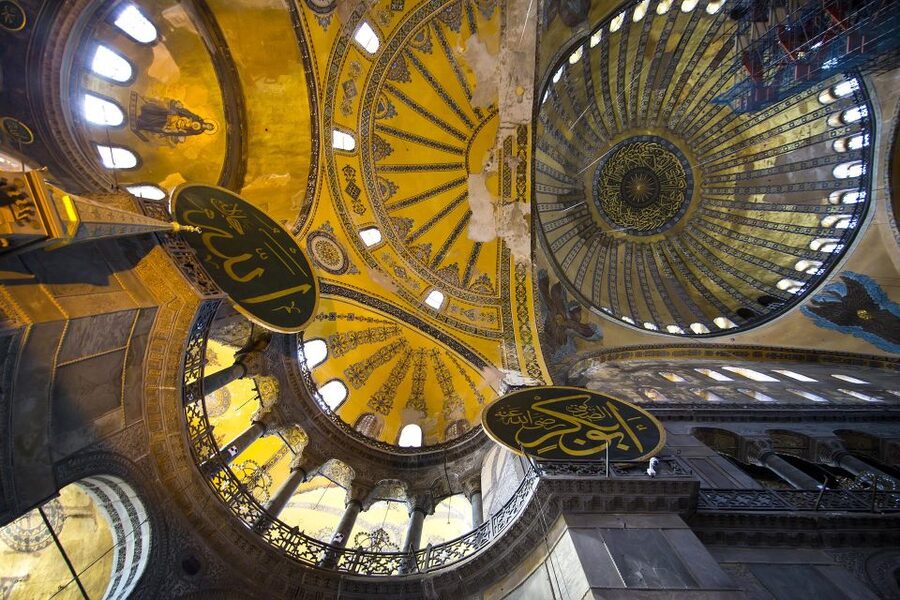 Istanbul: Full-Day Best Highlights Small Group Tour - Grand Bazaar Shopping as a Finish Line: Time to Bargain