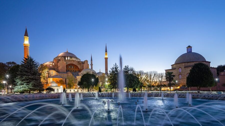 Istanbul: Full-Day Best Highlights Small Group Tour - Hotel Pickup and the Air-Conditioned Commute You’ll Appreciate