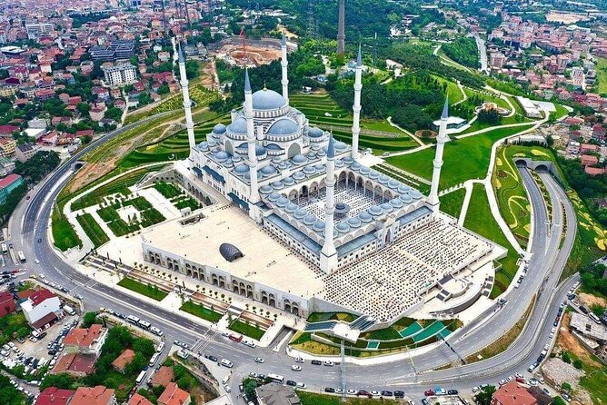 Istanbul Full Day Europe and Asia Sides Tour - Çamlıca Mosque: a modern landmark with citywide visibility