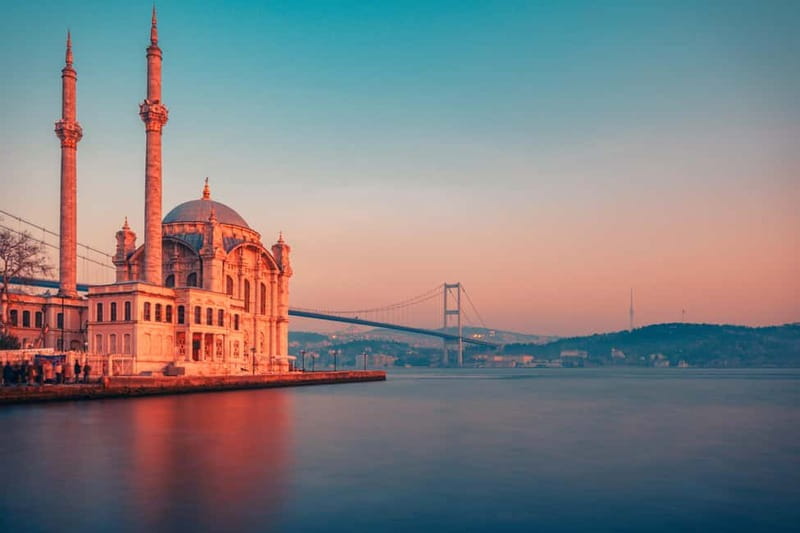 Istanbul: Full-Day Private City Highlights Guided Tour - Bosphorus cruise: the city from water level