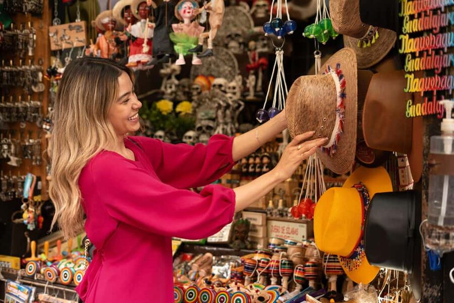 Istanbul: Grand Bazaar Shopping Tour & Shopping Assistant - Bargaining coaching that keeps you in control