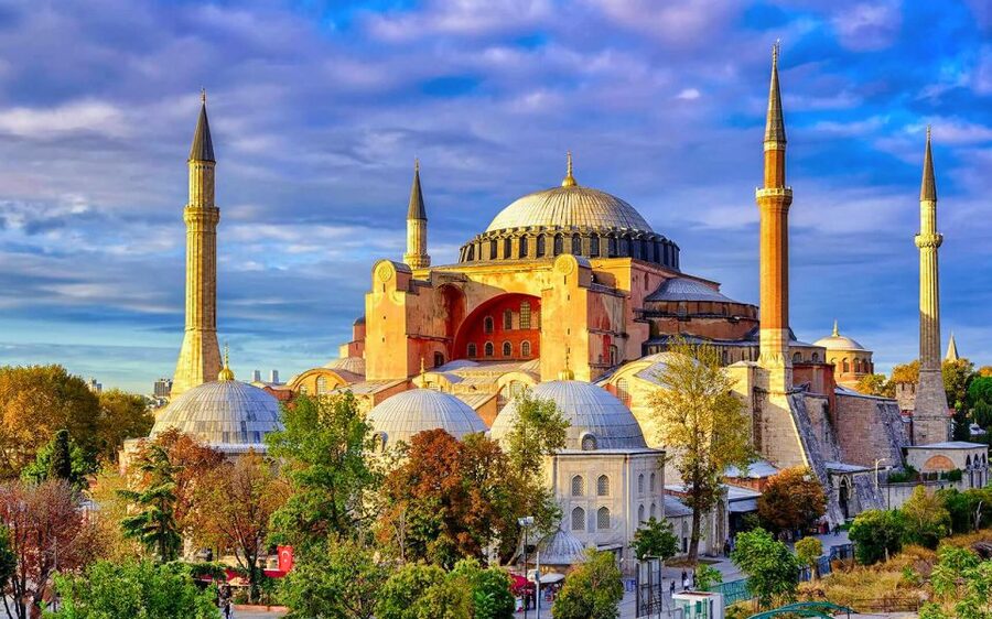 Istanbul: Guided Old City Tour and Bosphorus Sunset Cruise - Hippodrome Square and the German Fountain: the old city’s stage set