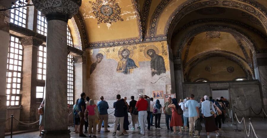 Istanbul: Hagia Sophia & Basilica Cistern Tour with Tickets - Basilica Cistern: Subterranean Palace, Wooden Walkways, and Medusa Heads