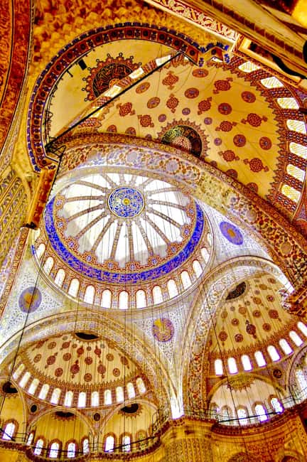 Istanbul: Hagia Sophia & Blue Mosque Entry Tickets - Timing Reality: Fridays, Ramadan, and Security Lines