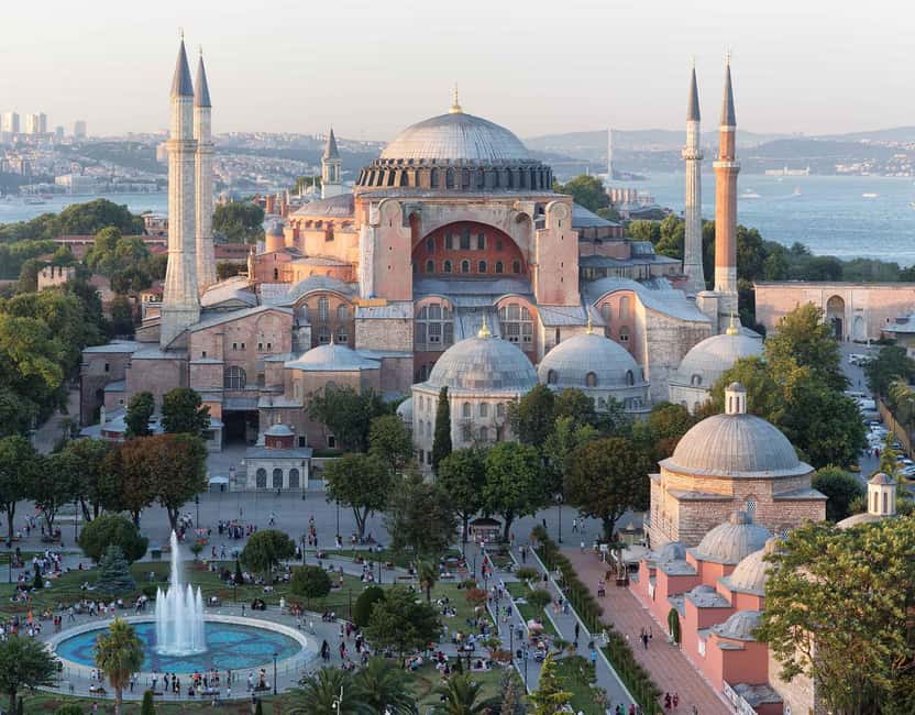 Istanbul: Hagia Sophia, Blue Mosque Guided Tour, & Tickets - Getting in: ticket handling vs. security lines (the real situation)
