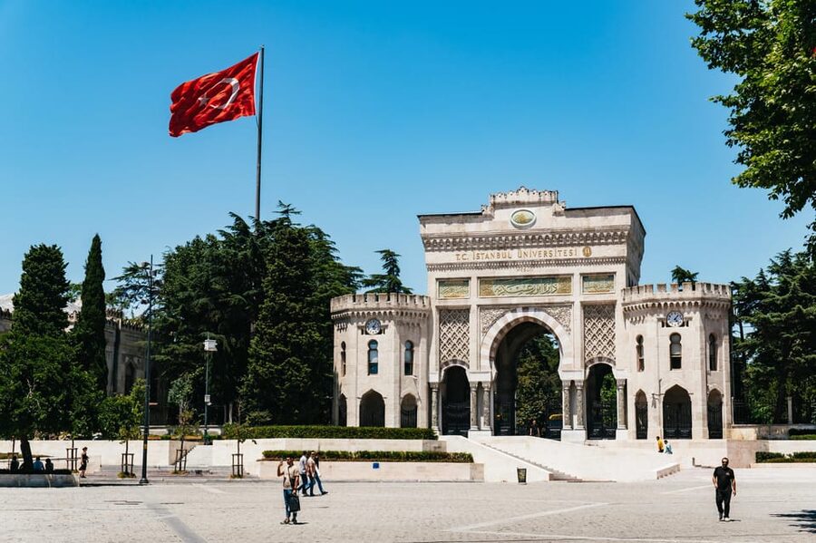 Istanbul: Hagia Sophia, Blue Mosque, Suleymaniye Mosque Tour - Hagia Sophia first: how the 1,500-year story stays in your head