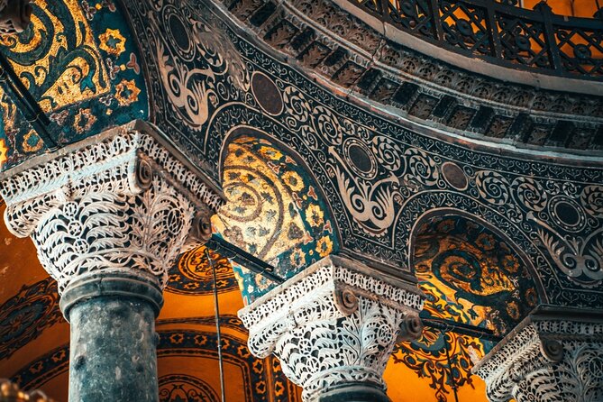 Istanbul: Hagia Sophia Entry Ticket with Digital Audio Guide - Timing tips for a calmer visit