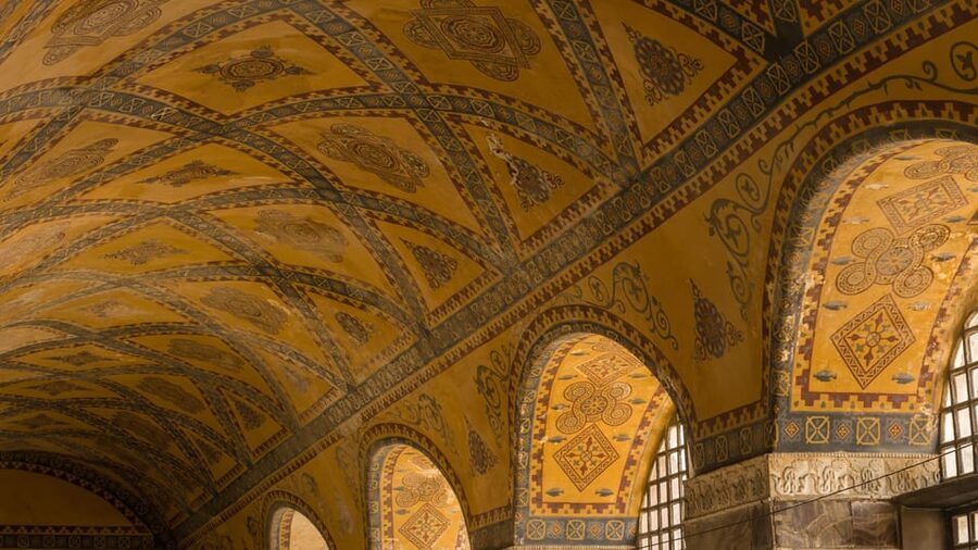 Istanbul: Hagia Sophia Guided Tour with Expert Guide - Local Tips Beyond Hagia Sophia