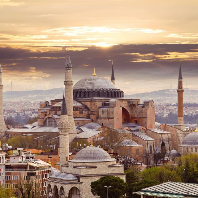 Istanbul: Hagia Sophia Guided Tour with Skip-the-Line Entry - Meeting Point: Find the White-and-Orange Flag Fast