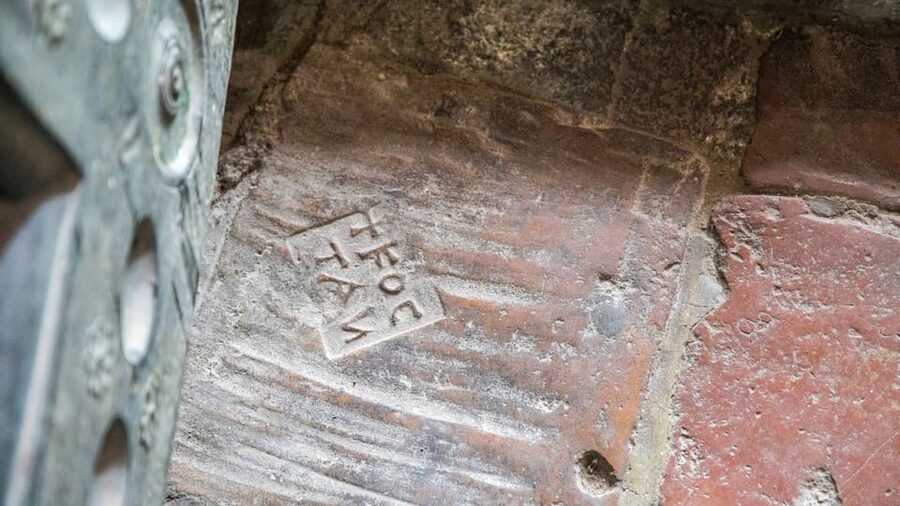 Istanbul: Hagia Sophia Guided Tour with Skip-the-Ticket-Line - Should you book the Hagia Sophia skip-the-line guided tour?