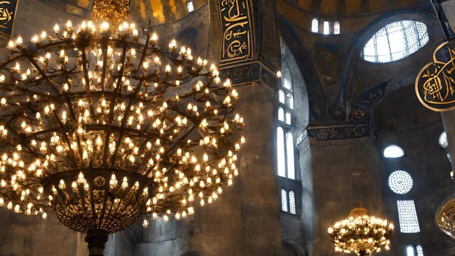 Istanbul: Hagia Sophia Guided Tour - Meeting Point Setup: Behind the Blue Mosque Tram Stop