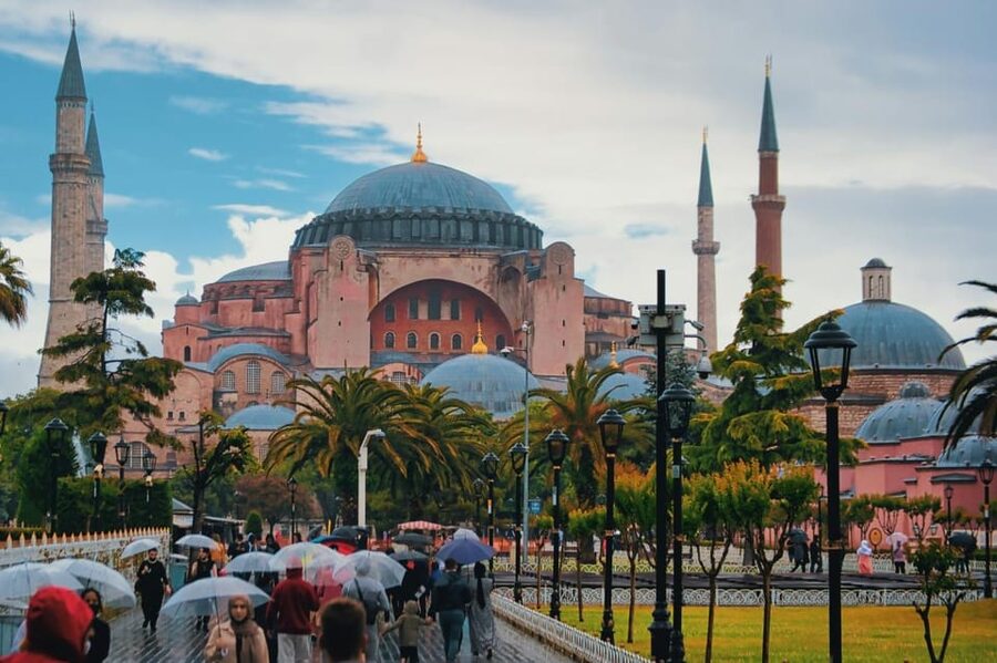 Istanbul: Hagia Sophia Skip-the-Ticket Line & Audio Guide - The upside-down Medusa heads: a bonus you earn by looking closely