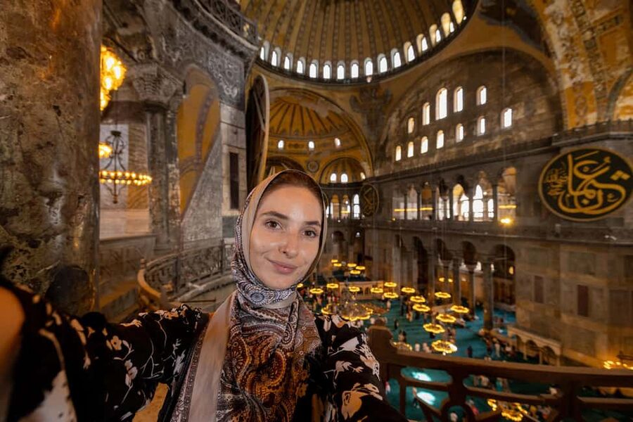 Istanbul: Hagia Sophia Tour with Optional Blue Mosque Tour - Dress code and what to bring so you don’t get stuck