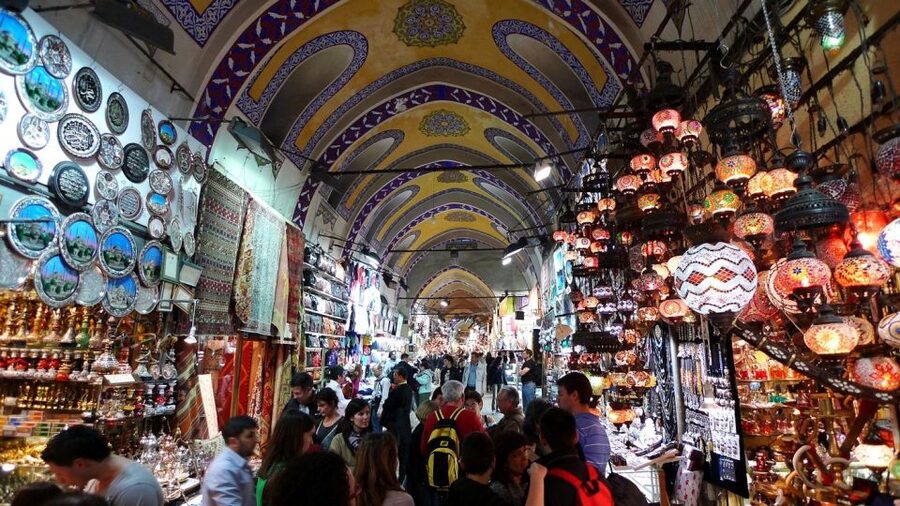Istanbul: Half-Day Highlights Guided Tour with Transfer - Starting at the German Fountain and using hotel pick-up to save energy
