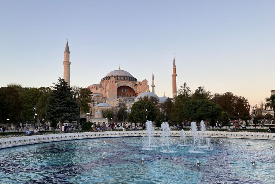 Istanbul: Half-Day Morning Hagia Sophia & Blue Mosque Tour - Logistics that affect comfort (especially in the morning)