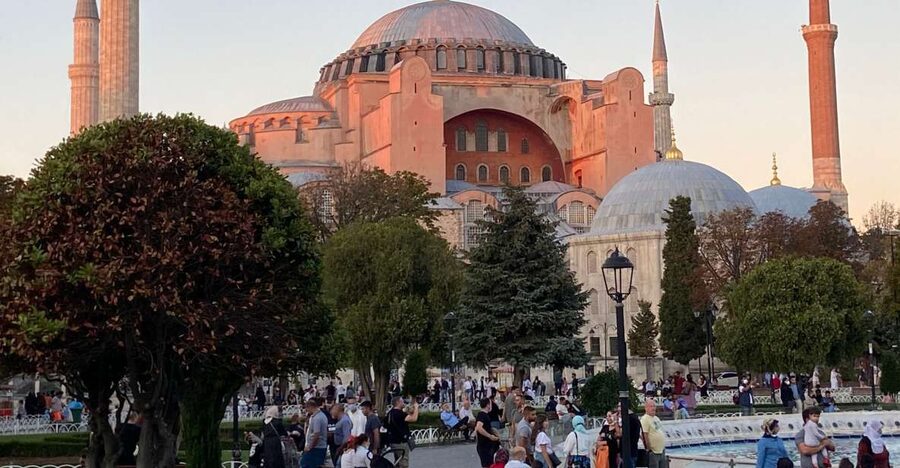 Istanbul: Half-Day Morning Hagia Sophia & Blue Mosque Tour - Blue Mosque: tiles, court space, and the dress code you’ll actually use