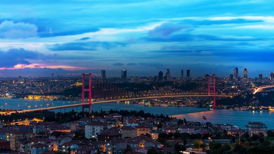 Istanbul Half-Day Tour and Bosphorus Cruise - Beylerbeyi Palace: ornate Ottoman motifs and a high-impact sea view