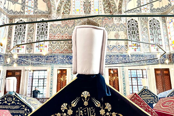 Istanbul Highlights Blue Mosque, Hagia Sophia, Cisterns and More! - Blue Mosque (Sultanahmet Mosque): what to watch for in 40 minutes