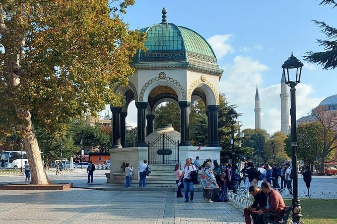 Istanbul Highlights! Blue Mosque, Hagia Sophia, Topkapı and More! - German Fountain and the Hippodrome: the city’s “stadium” spine