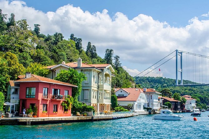 Istanbul Highlights Bosphorus Stops 1 +2 (Europe + Asia) - Bosphorus Strait cruise: the best “camera homework” you’ll get in Istanbul