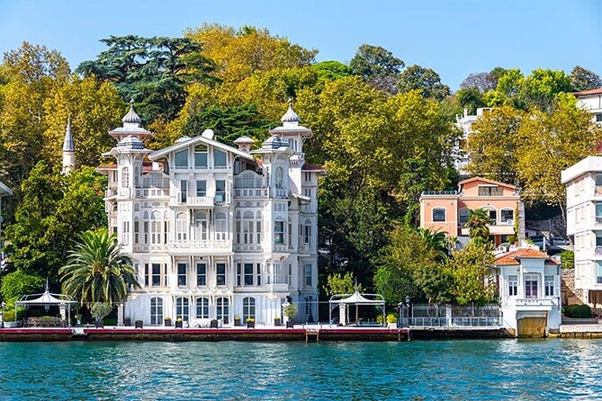 Istanbul Highlights Bosphorus Stops 1 +2 (Europe + Asia) - Golden Horn drive: the “between” Istanbul you don’t see on postcards