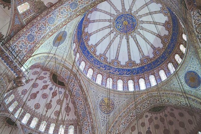 Istanbul Highlights: Guided Tour with Turkish Tea or Coffee - Grand Bazaar Shopping With Help (And How Closures Work)