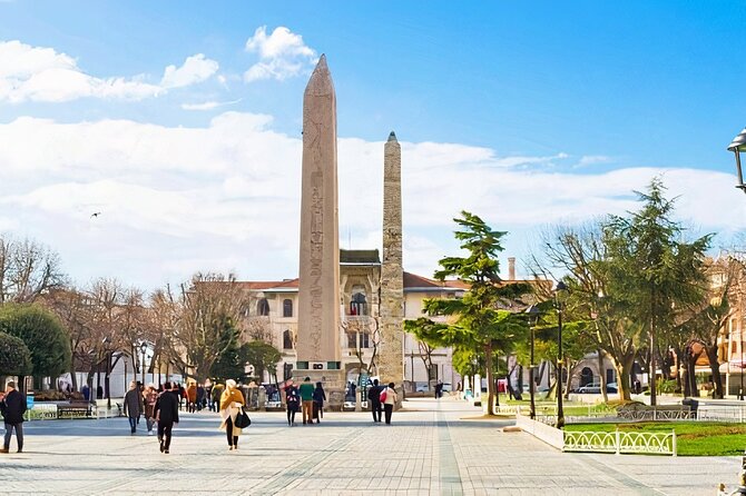 Istanbul Highlights: Small-Group Tour with a Local Expert - A 1-day Istanbul sampler that starts in Sultanahmet