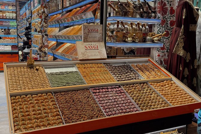 Istanbul Icon Stress Free Skip the Line Guided Old City Tour - Hagia Sophia Grand Mosque: Timing Your Views Before the Crowds