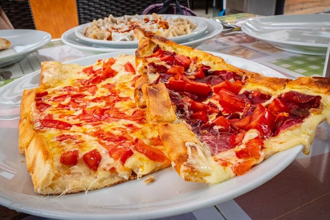 Istanbul Kadikoy Food Tour with 12+ Local Delicacies Tastings - Moda Caddesi pide: watching chefs work (and tasting while it’s hot)