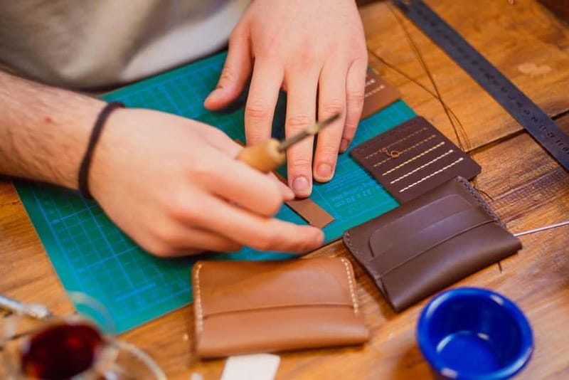 Istanbul: Leather Crafting Workshop with Snacks and Drinks - Picking your leather and thread like a designer