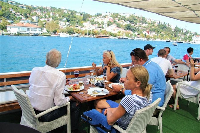 Istanbul Lunch Cruise on Bosphorus and Black Sea - Timing, Group Size, and How to Prep for a 4-Hour Half-Day