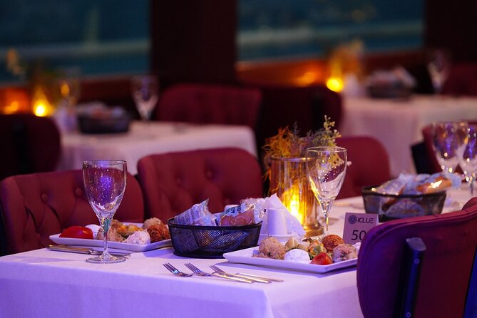 Istanbul: Luxury Dinner & Traditional Dance Bosphorus Cruise - The route: Bosphorus Strait and the big night views