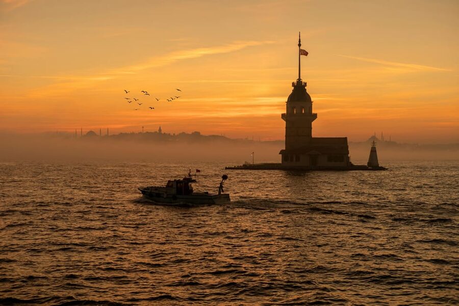 Istanbul: Maiden's Tower Entry Ticket with Audio Guide - Audio Guide Playback: How to Make the Stories Work for You