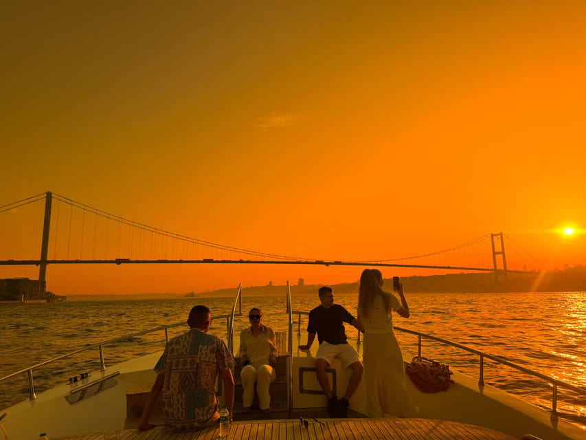 Istanbul: Morning or Sunset Cruise with Guide and Snacks - Morning vs sunset: choose based on how you want to feel