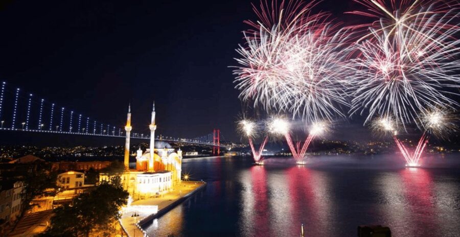 Istanbul: New Year's Eve Bosphorus Cruise Dinner & Party2027 - Key Highlights I’d Mark on Your Istanbul Map