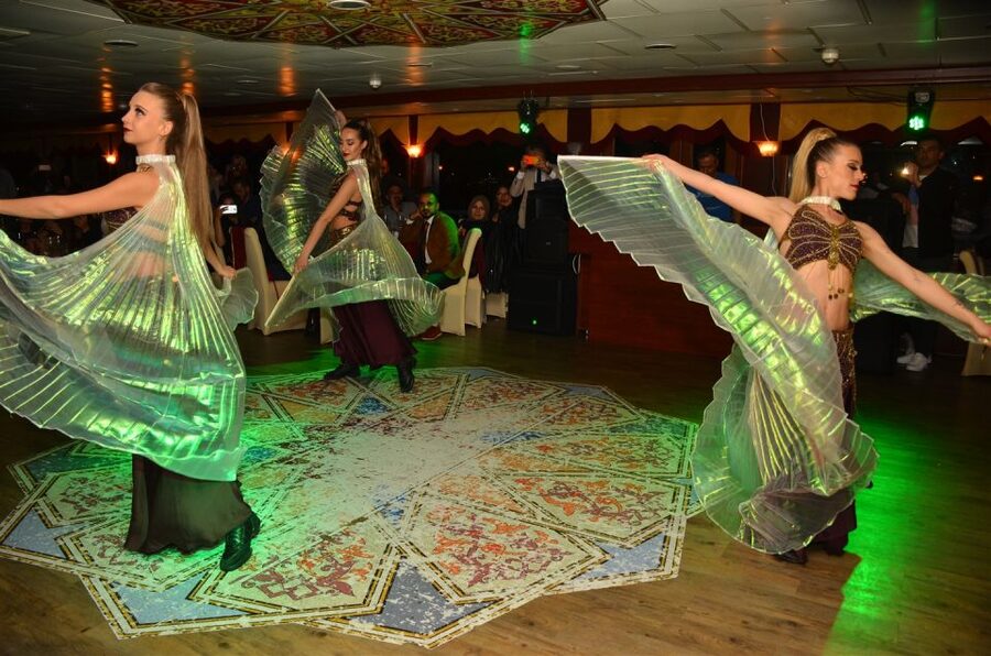 Istanbul: New Year's Eve Cruise Between Two Continents - Midnight on the Bosphorus: champagne service and the skyline moment