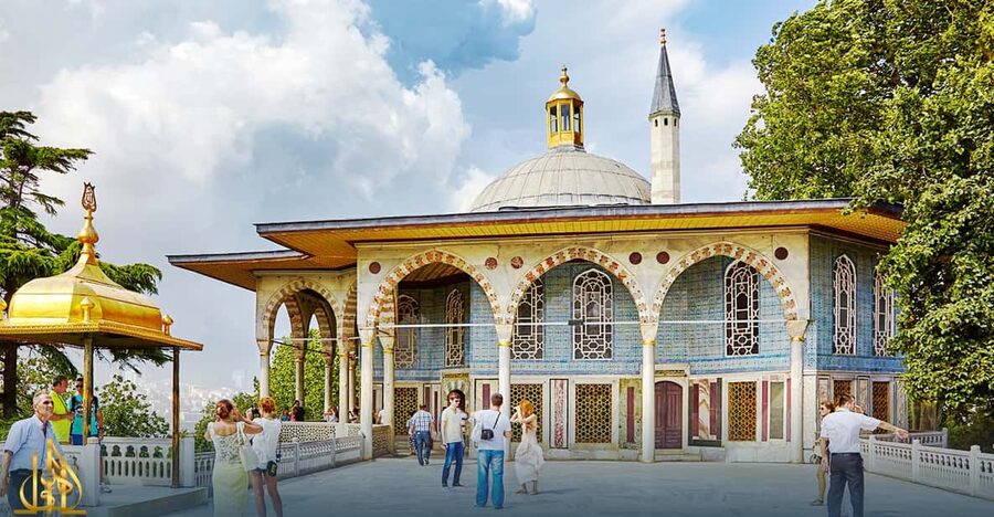 Istanbul: Old City Full-Day Tour -(Entry Fees Inculucing) - Hippodrome: The Obelisk and Serpentine Column Moments